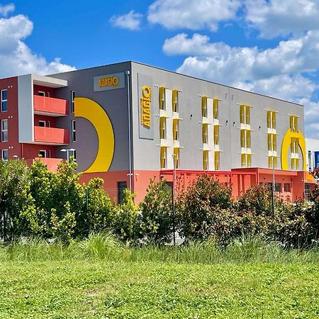Aparthotel Adagio Access Porte De Camargue Saint-Martin-de-Crau Εξωτερικό φωτογραφία