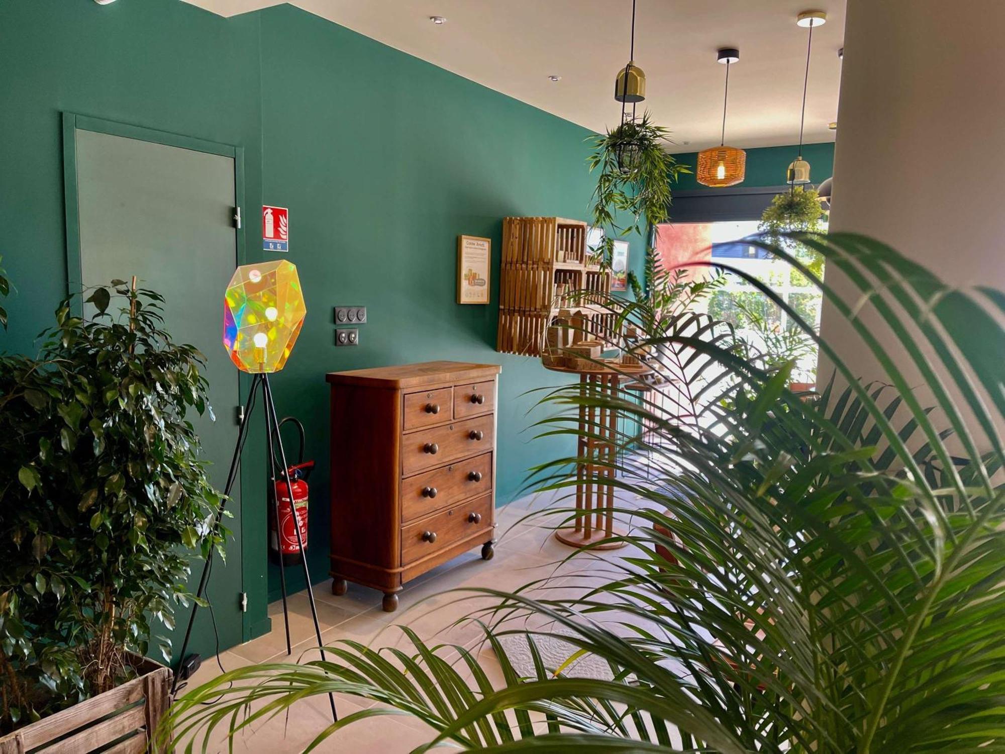 Aparthotel Adagio Access Porte De Camargue Saint-Martin-de-Crau Εξωτερικό φωτογραφία