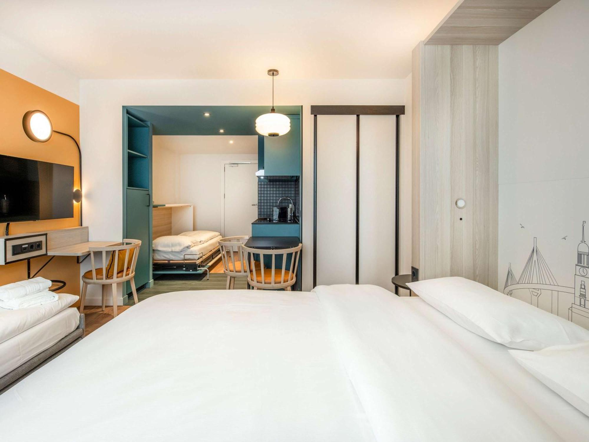 Aparthotel Adagio Access Porte De Camargue Saint-Martin-de-Crau Εξωτερικό φωτογραφία