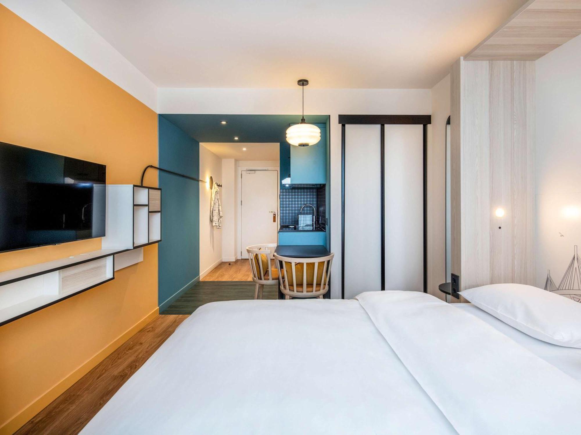 Aparthotel Adagio Access Porte De Camargue Saint-Martin-de-Crau Εξωτερικό φωτογραφία