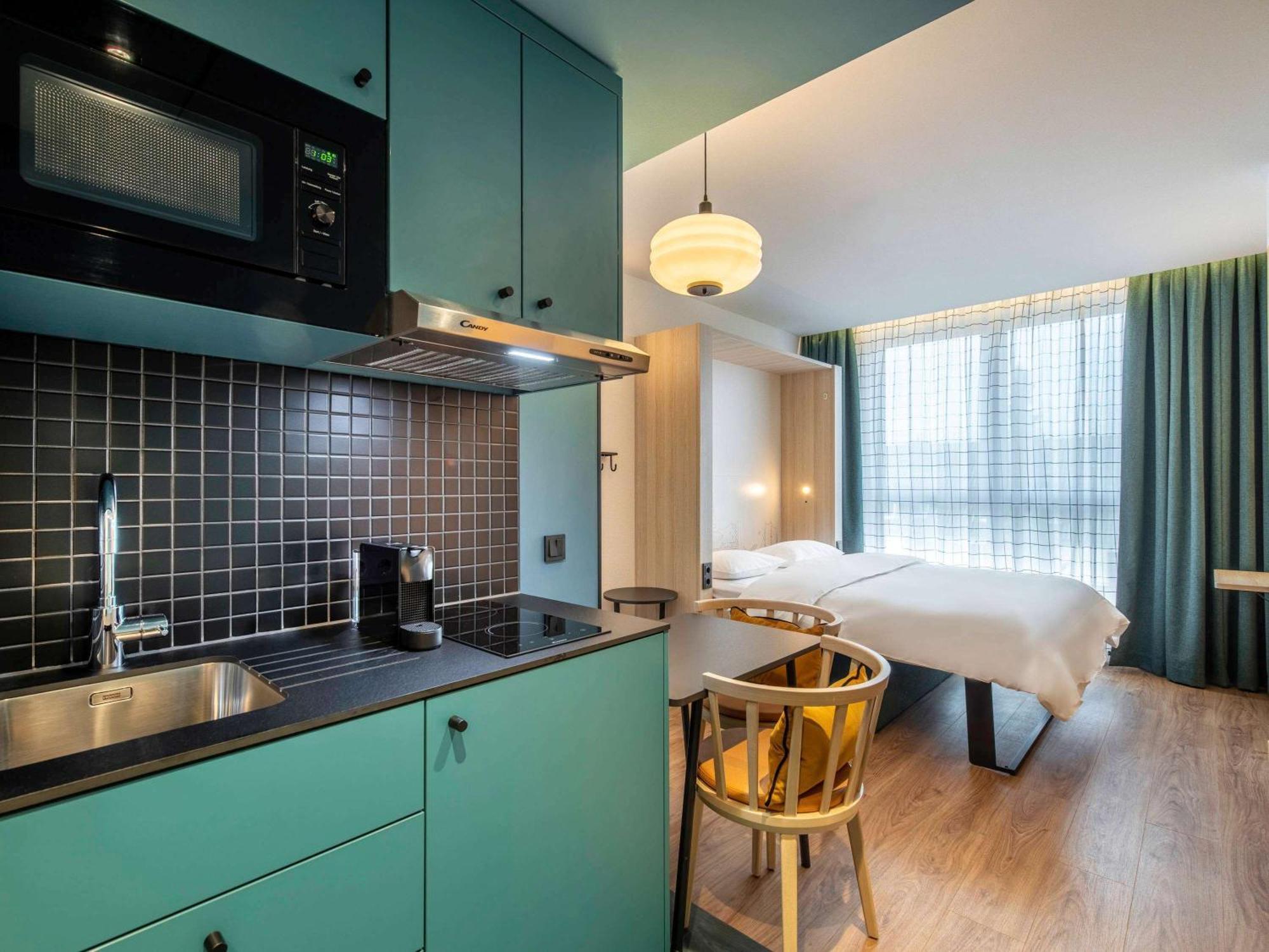 Aparthotel Adagio Access Porte De Camargue Saint-Martin-de-Crau Εξωτερικό φωτογραφία